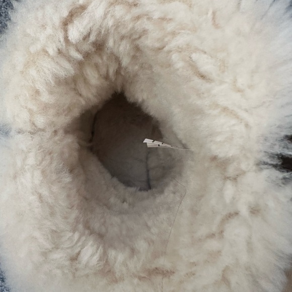 UGG Women's Sand Bailey Button Boots - Picture 8 of 9